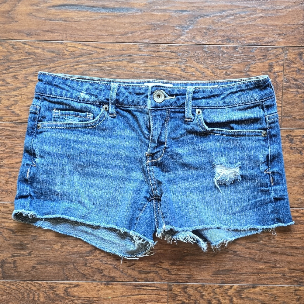 Aeropostale Blue Jean Shorts Distressed Frayed Hem Size: 3/4